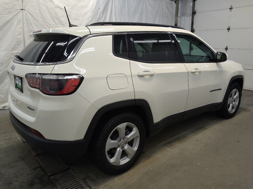 2021 Jeep Compass in Fairfield, OH 45014 - 18097215 10