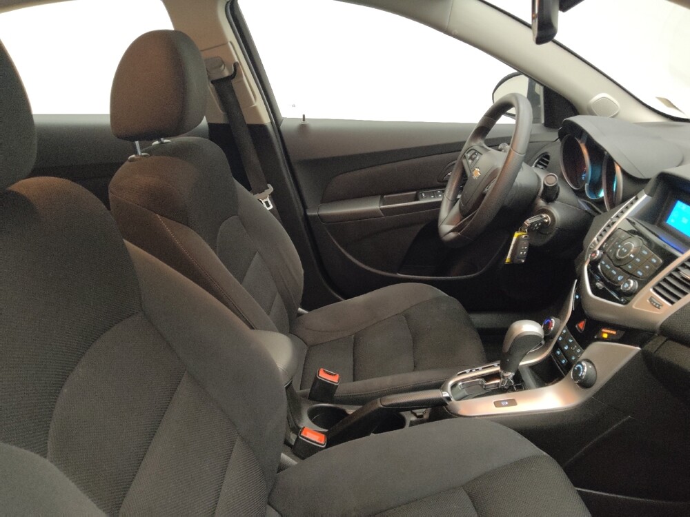 2015 Chevrolet Cruze in Peoria, IL 61615 - 18097217 21