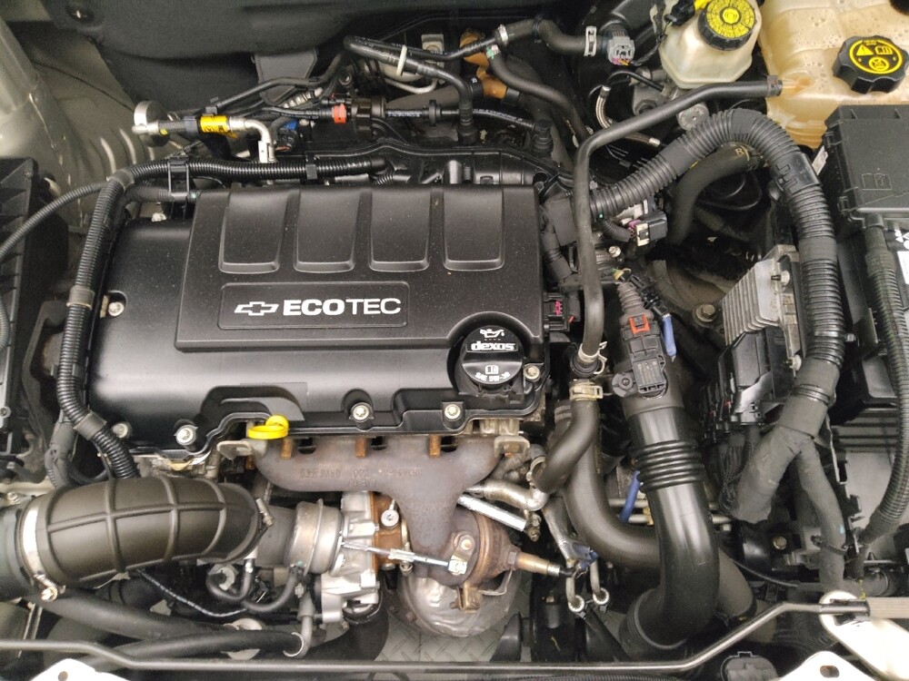 2015 Chevrolet Cruze in Peoria, IL 61615 - 18097217 30