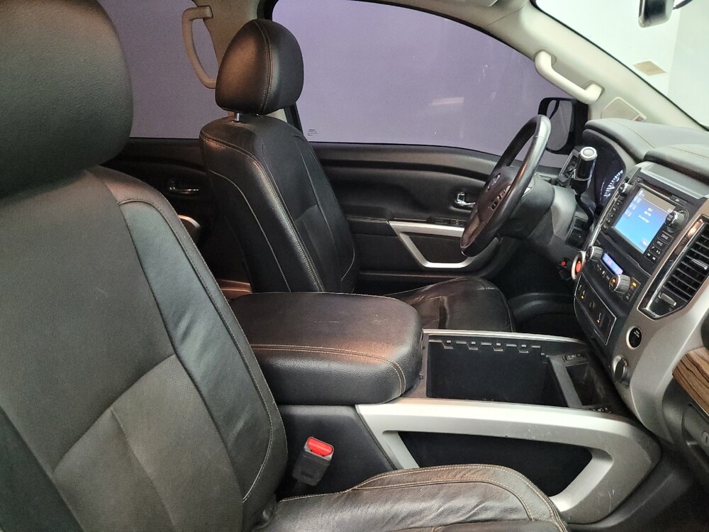 2017 Nissan Titan in Mesa, AZ 85210 - 18097226 21