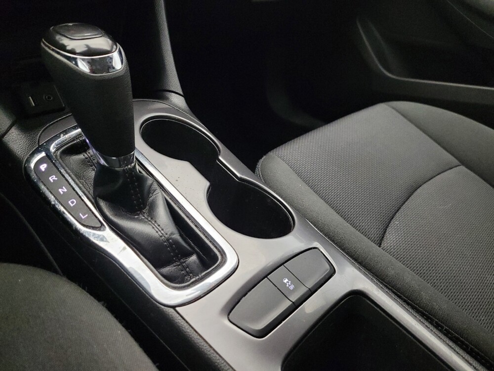 2018 Chevrolet Cruze in Mesa, AZ 85210 - 18097227 26