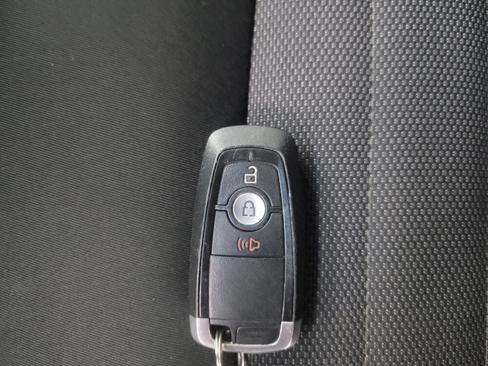 2020 Ford Edge in Highland, IN 46322 - 18097230 32