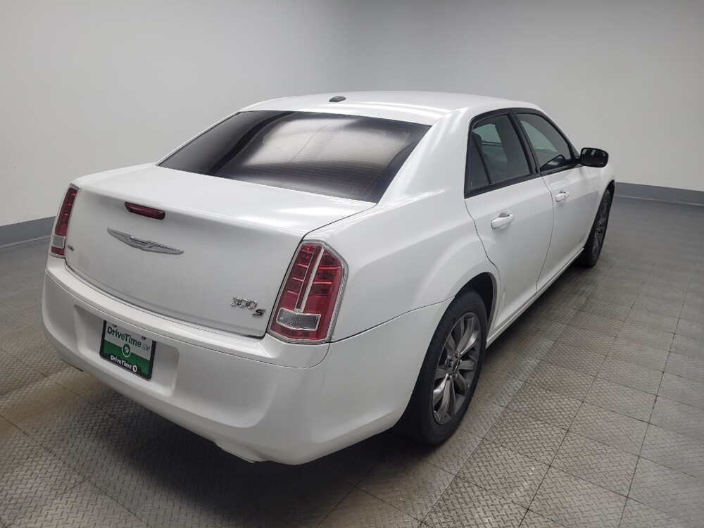 2014 Chrysler 300 in Highland, IN 46322 - 18097235 9