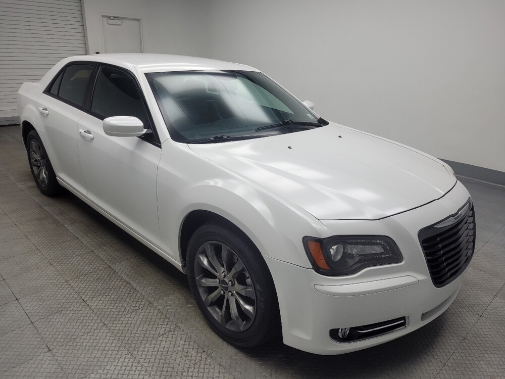 2014 Chrysler 300 in Highland, IN 46322 - 18097235 11