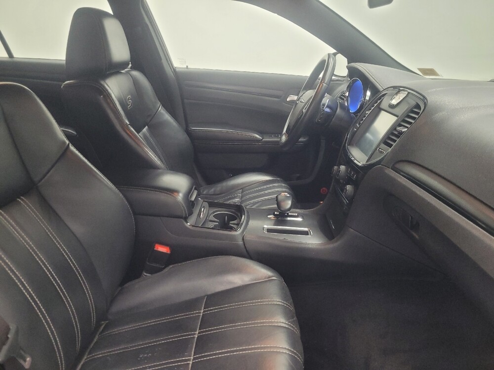 2014 Chrysler 300 in Highland, IN 46322 - 18097235 21