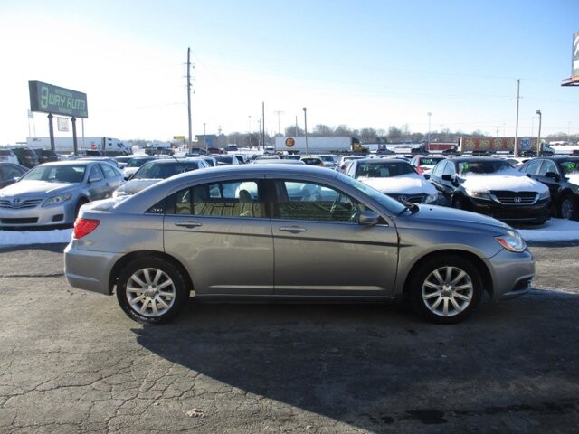 2013 Chrysler 200 in Oak Grove, MO 64075 - 18097261 4