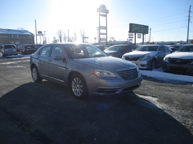 2013 Chrysler 200 in Oak Grove, MO 64075 - 18097261 3