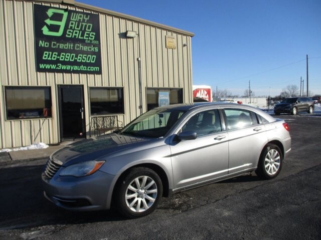 2013 Chrysler 200 in Oak Grove, MO 64075 - 18097261