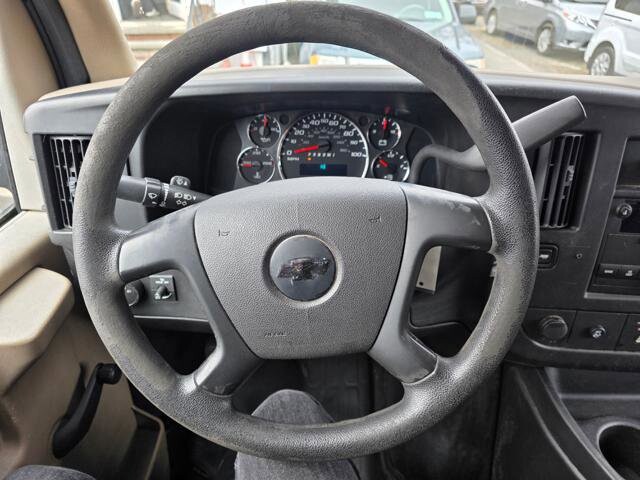 2011 Chevrolet Express 2500 in Blauvelt, NY 10913 - 18097264 13