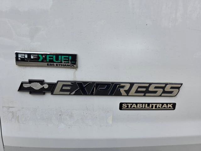 2011 Chevrolet Express 2500 in Blauvelt, NY 10913 - 18097264 43