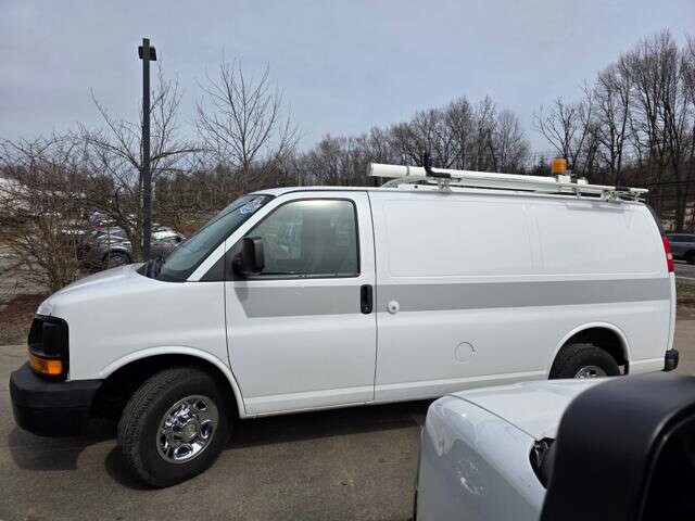 2011 Chevrolet Express 2500 in Blauvelt, NY 10913 - 18097264 5