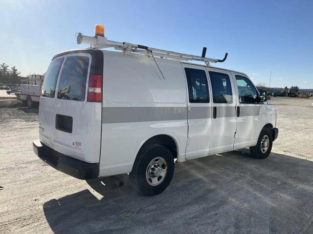 2011 Chevrolet Express 2500 in Blauvelt, NY 10913 - 18097264 8