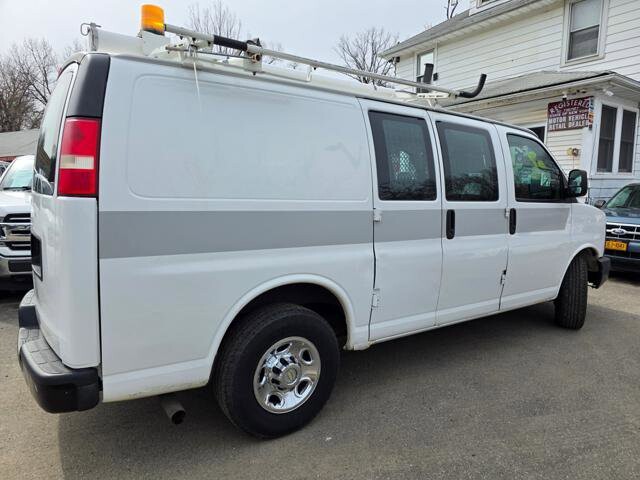 2011 Chevrolet Express 2500 in Blauvelt, NY 10913 - 18097264 8