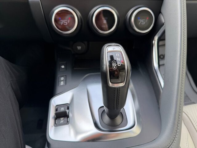 2019 Jaguar E-PACE in Knoxville, TN 37920 - 18097270 24