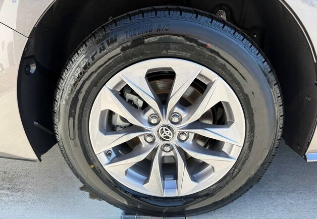 2022 Toyota Sienna in Knoxville, TN 37920 - 18097272 30