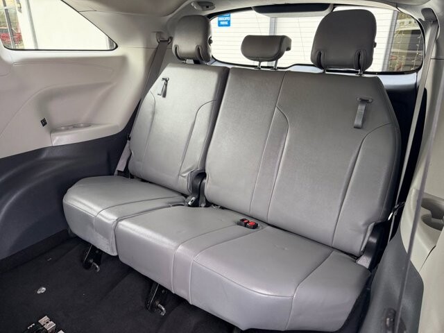 2022 Toyota Sienna in Knoxville, TN 37920 - 18097272 13