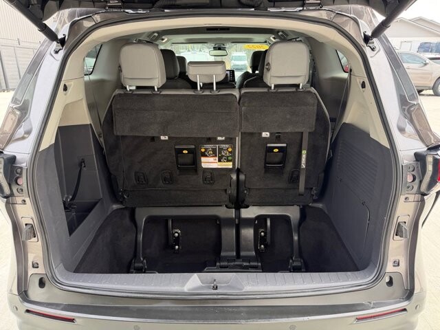 2022 Toyota Sienna in Knoxville, TN 37920 - 18097272 7