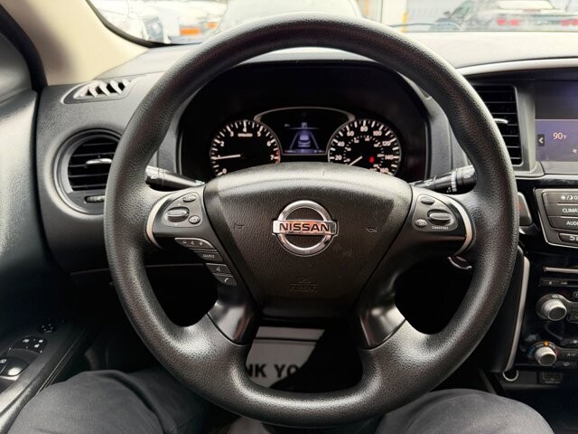 2018 Nissan Pathfinder in Knoxville, TN 37920 - 18097275 19