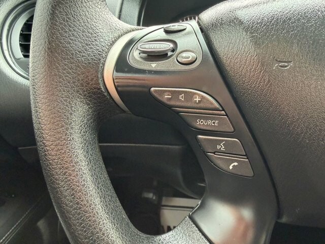 2018 Nissan Pathfinder in Knoxville, TN 37920 - 18097275 20