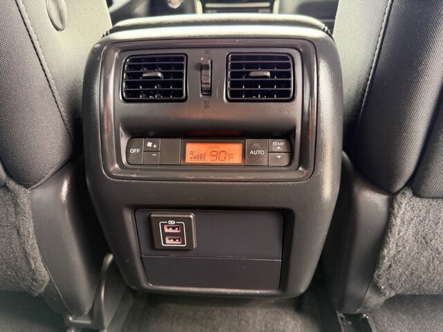 2018 Nissan Pathfinder in Knoxville, TN 37920 - 18097275 27