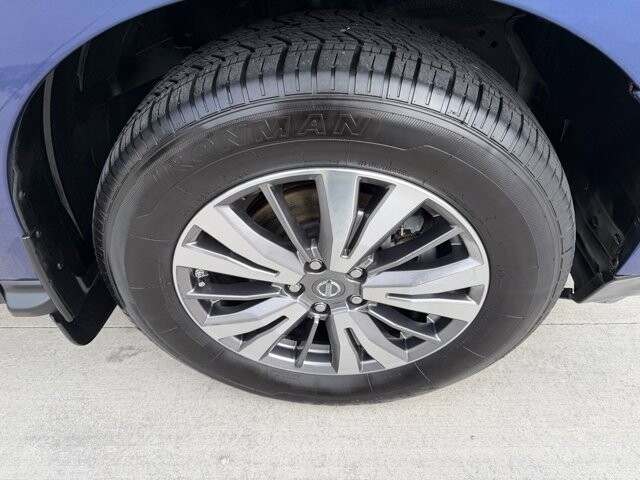 2018 Nissan Pathfinder in Knoxville, TN 37920 - 18097275 28