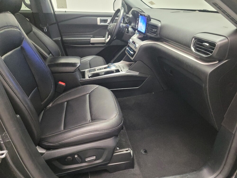 2020 Ford Explorer in Downey, CA 90241 - 18097295 21