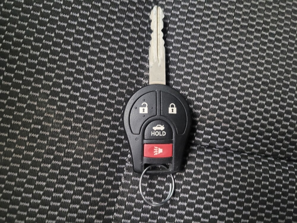 2015 Nissan Versa in Downey, CA 90241 - 18097298 32