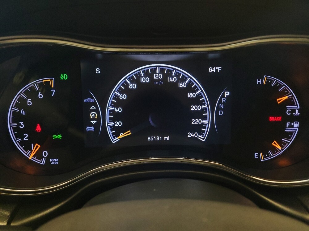 2018 Jeep Grand Cherokee in Downey, CA 90241 - 18097300 23