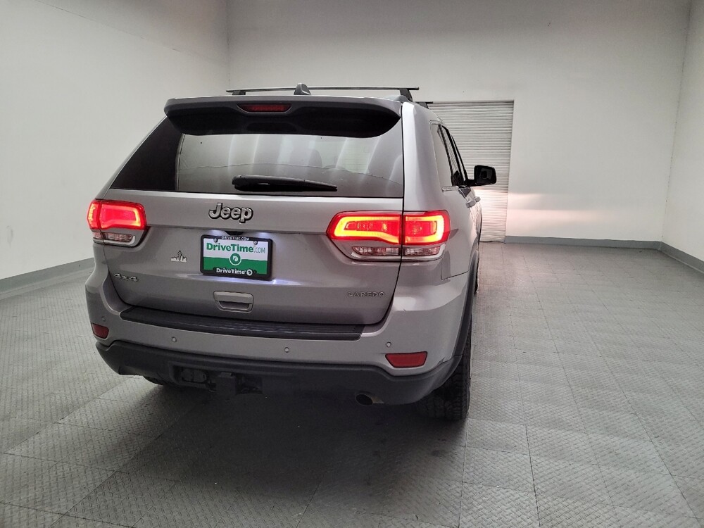 2018 Jeep Grand Cherokee in Downey, CA 90241 - 18097300 7