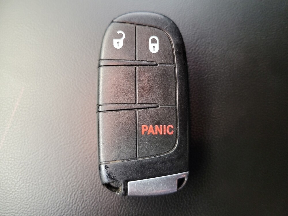 2018 Jeep Grand Cherokee in Downey, CA 90241 - 18097300 32