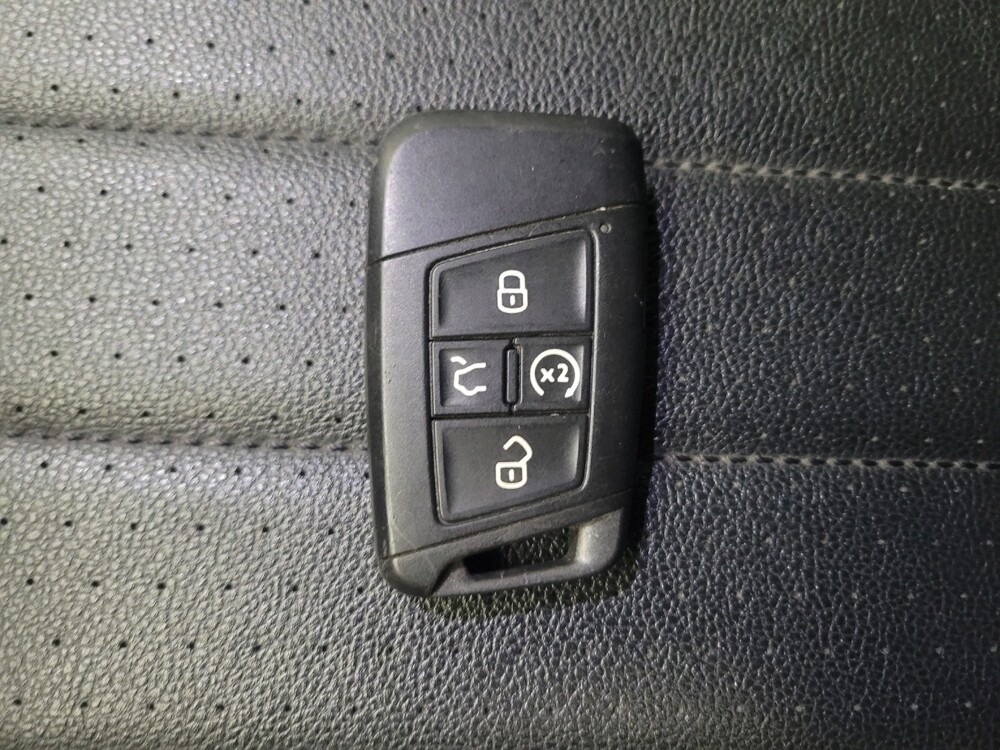 2022 Volkswagen Tiguan in Riverside, CA 92504 - 18097303 32