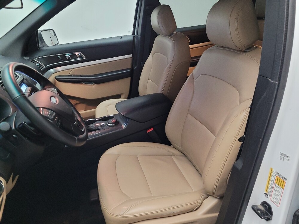 2017 Ford Explorer in Downey, CA 90241 - 18097304 17