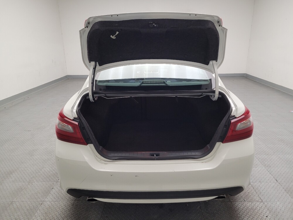 2018 Nissan Altima in Downey, CA 90241 - 18097306 29