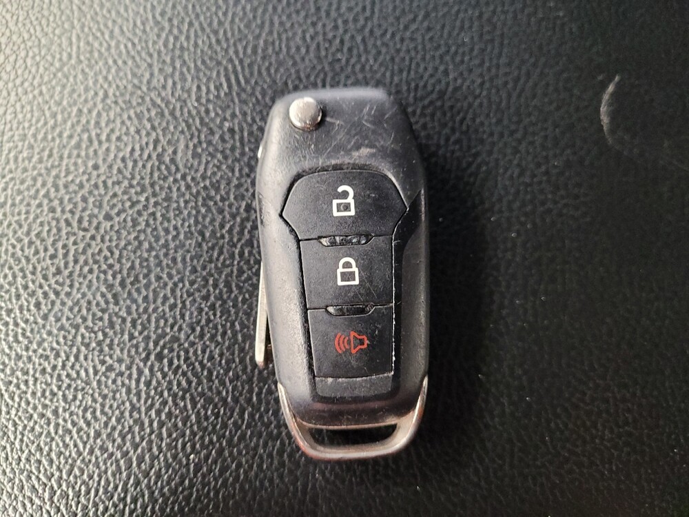 2017 Ford F150 in Downey, CA 90241 - 18097308 32