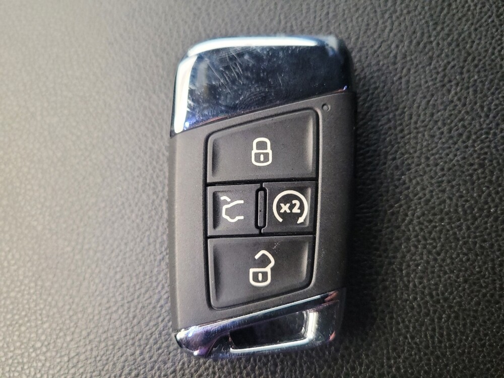 2022 Volkswagen Atlas in Sacramento, CA 95821 - 18097311 32