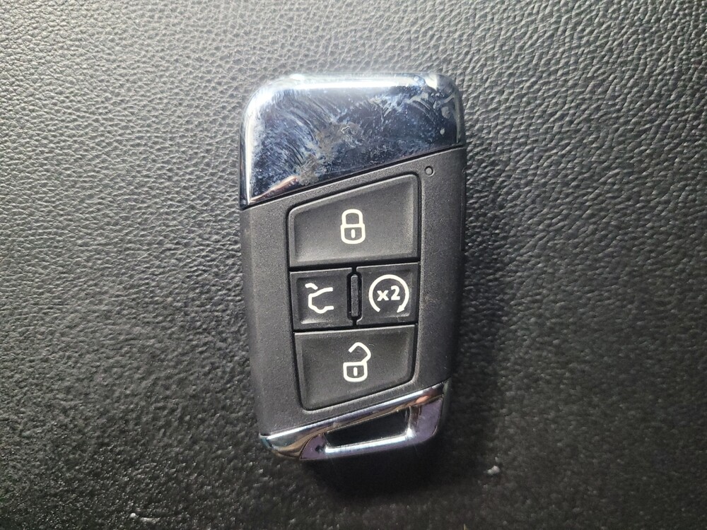 2022 Volkswagen Atlas in Stone Mountain, GA 30083 - 18097314 32