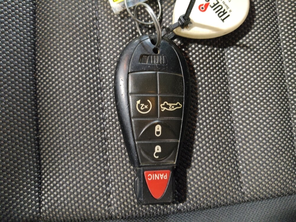 2013 Dodge Challenger in Plano, TX 75074 - 18097330 32