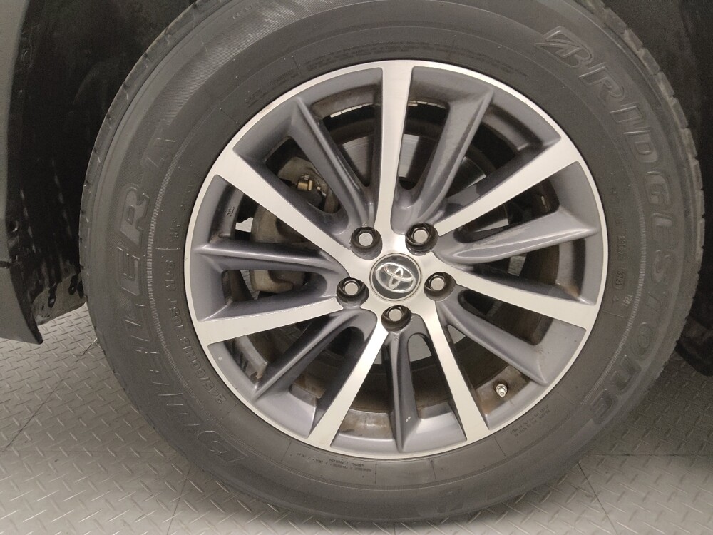 2017 Toyota Highlander in Houston, TX 77034 - 18097331 31