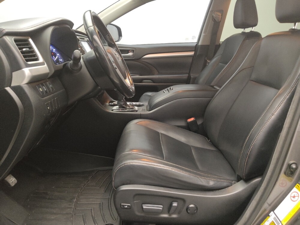 2017 Toyota Highlander in Houston, TX 77034 - 18097331 17