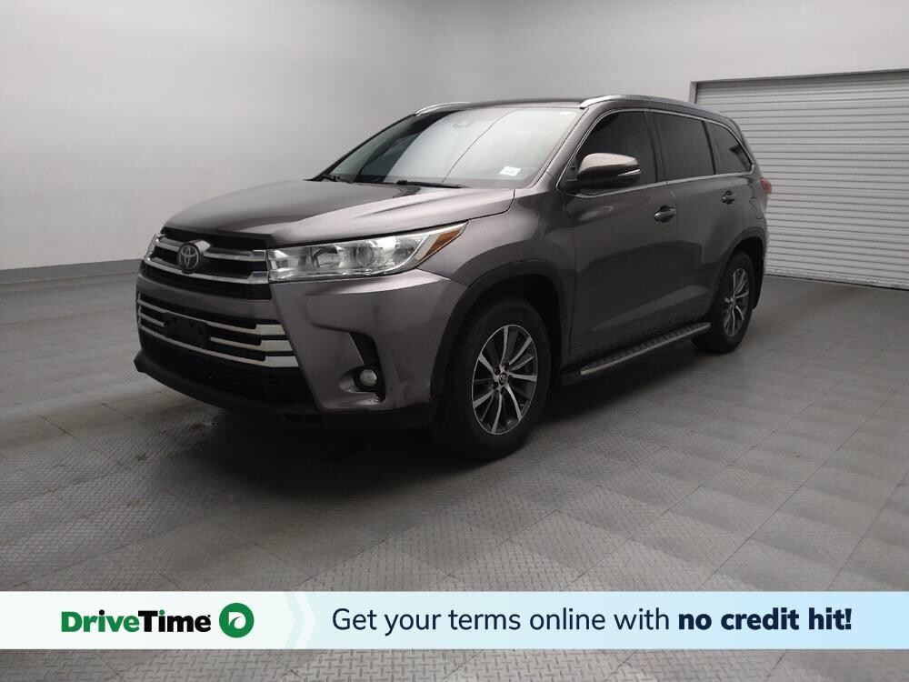 2017 Toyota Highlander in Houston, TX 77034 - 18097331