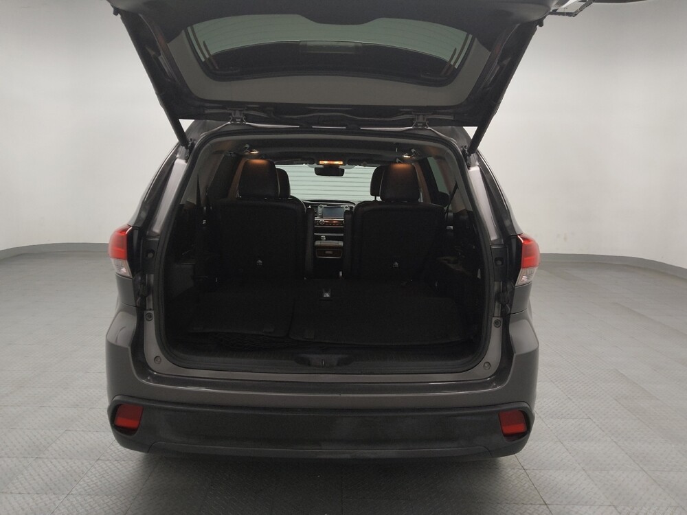 2017 Toyota Highlander in Houston, TX 77034 - 18097331 29