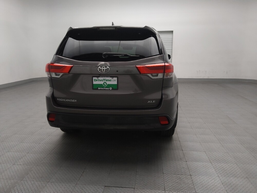 2017 Toyota Highlander in Houston, TX 77034 - 18097331 7