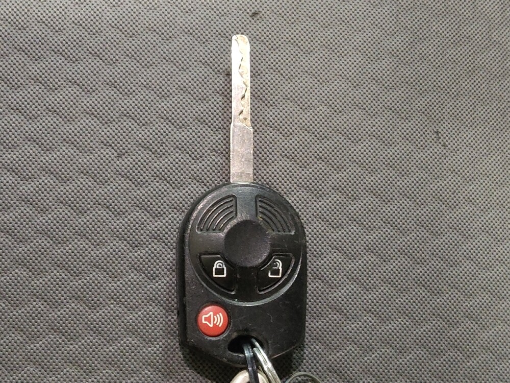 2018 Ford Escape in Oklahoma City, OK 73139 - 18097341 32