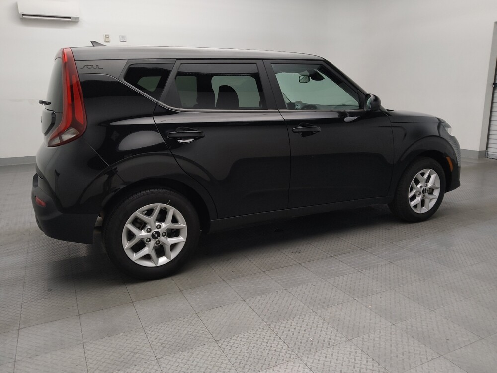 2022 Kia Soul in Arlington, TX 76011 - 18097343 10