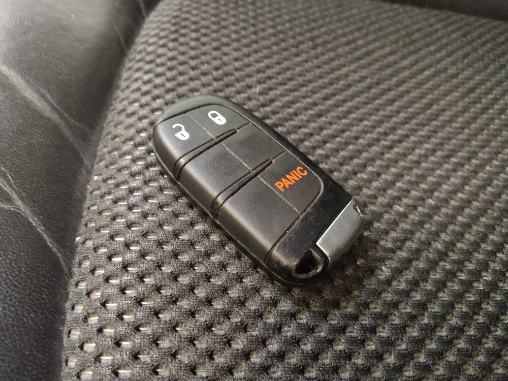 2018 Dodge Journey in Chandler, AZ 85225 - 18097345 32