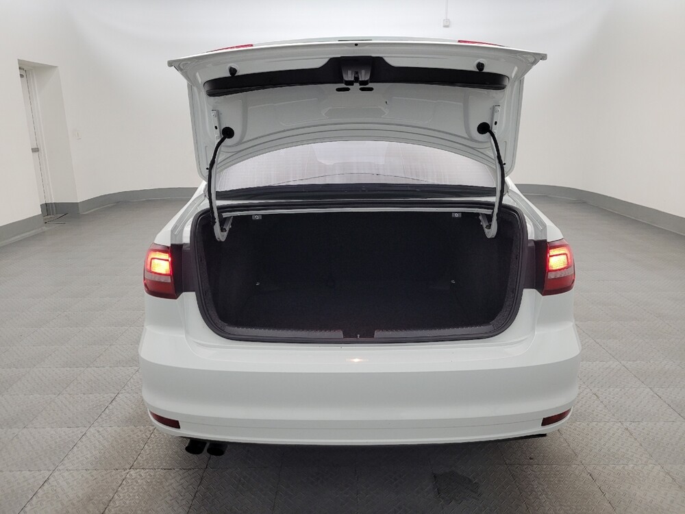 2016 Volkswagen Jetta in Phoenix, AZ 85015 - 18097347 29