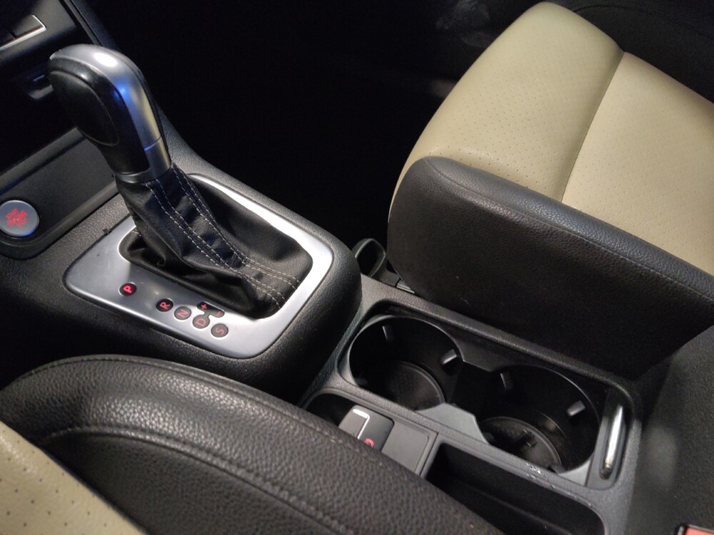 2016 Volkswagen Tiguan in Glendale, AZ 85301 - 18097350 26