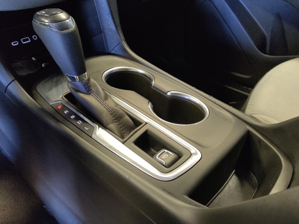 2019 Chevrolet Equinox in Phoenix, AZ 85022 - 18097352 26