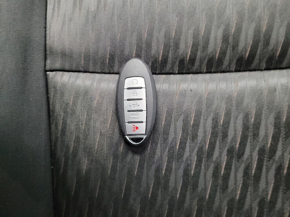 2018 Nissan Rogue in Las Vegas, NV 89104 - 18097357 32