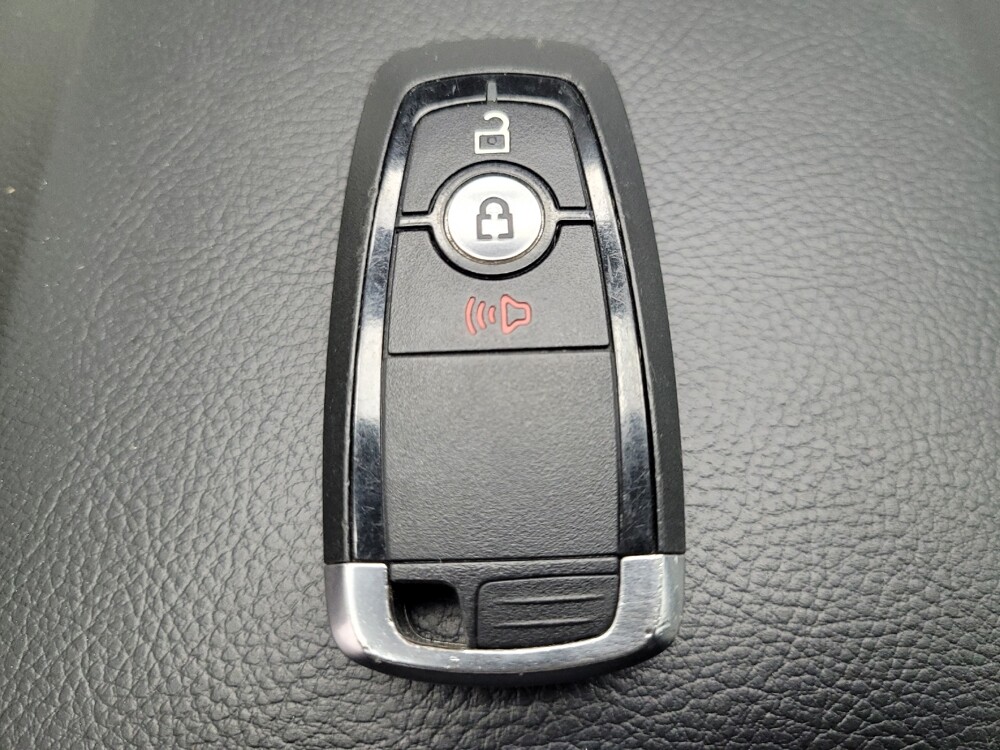 2018 Ford Edge in Las Vegas, NV 89102 - 18097360 32